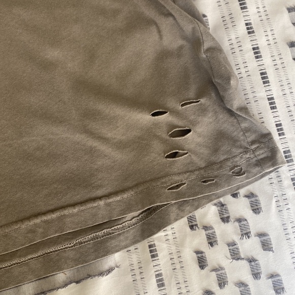 Graphic T - Picture 4 of 4